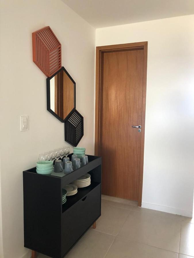 Apto Guarajuba Praia Condominio Porto Smeralda-100 Metros Da Praia ภายนอก รูปภาพ