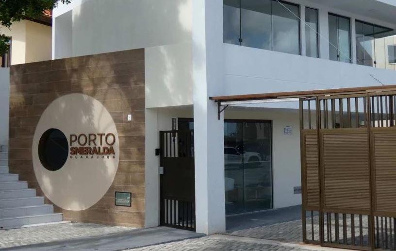 Apto Guarajuba Praia Condominio Porto Smeralda-100 Metros Da Praia ภายนอก รูปภาพ