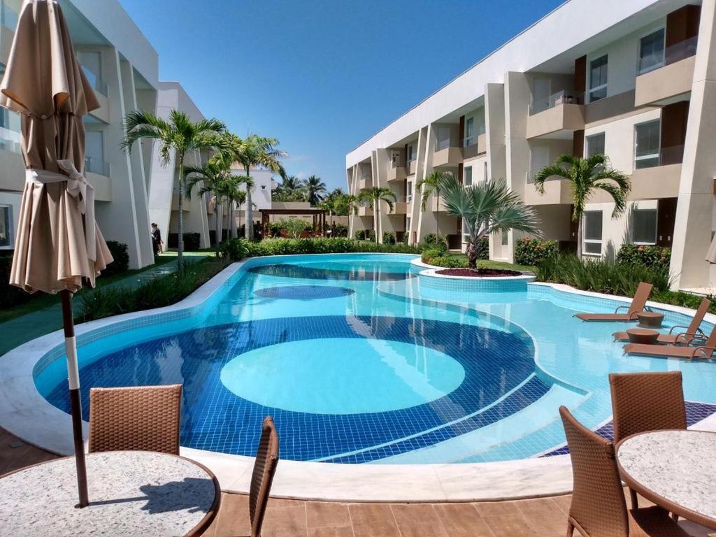 Apto Guarajuba Praia Condominio Porto Smeralda-100 Metros Da Praia ภายนอก รูปภาพ