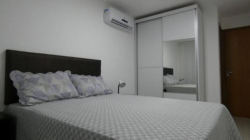 Apto Guarajuba Praia Condominio Porto Smeralda-100 Metros Da Praia ภายนอก รูปภาพ