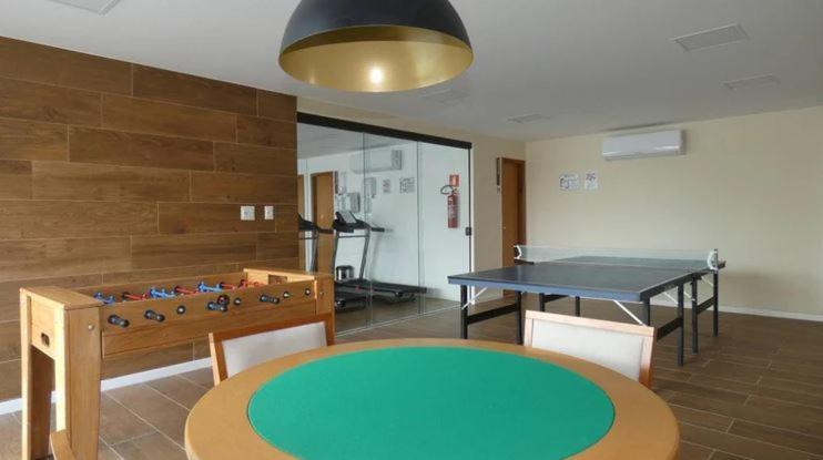 Apto Guarajuba Praia Condominio Porto Smeralda-100 Metros Da Praia ภายนอก รูปภาพ